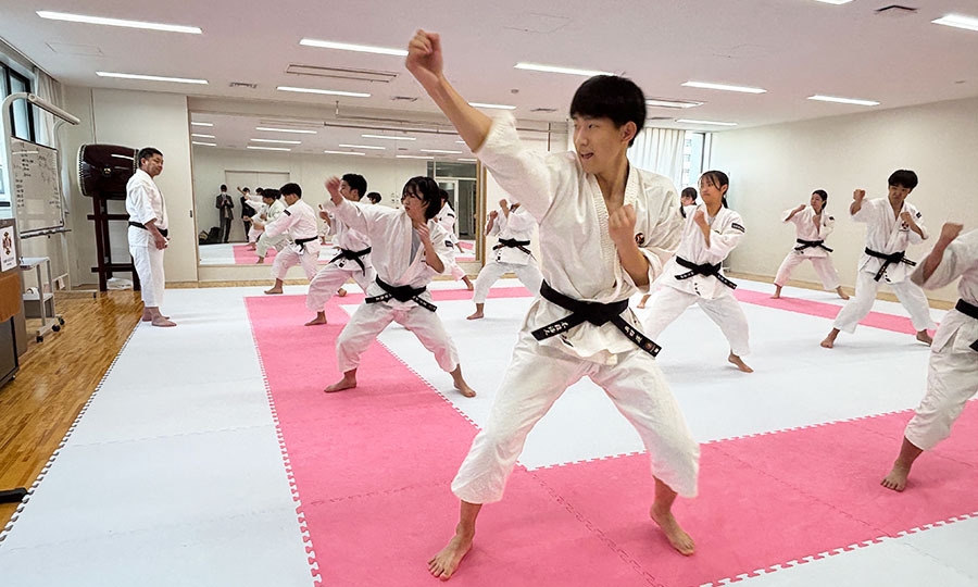 这家日媒说, 的满洲加入